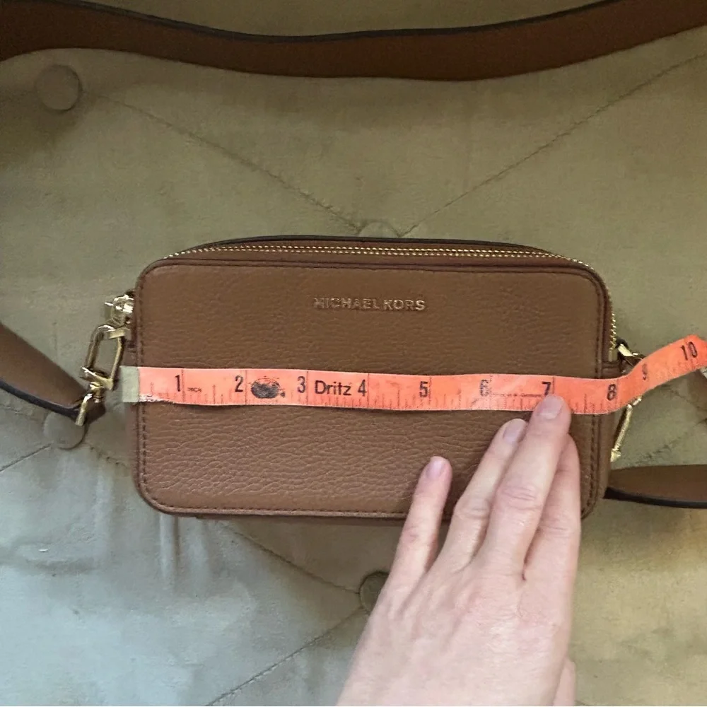 Michael Kors Jet Set Small Double Zip Camera Bag Studded Leather Purse Bag - Picture 2 of 8